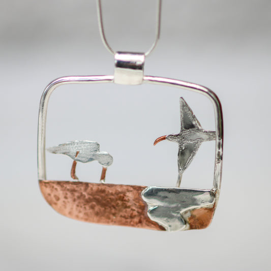 Oystercatcher Kinetic Necklace - moving jewellery